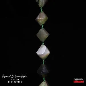 [1704330101] Small Pyr 15x20 D.Green Agt